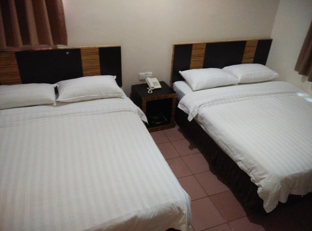 קוטה קינבלו Hotel Traveller מראה חיצוני תמונה
