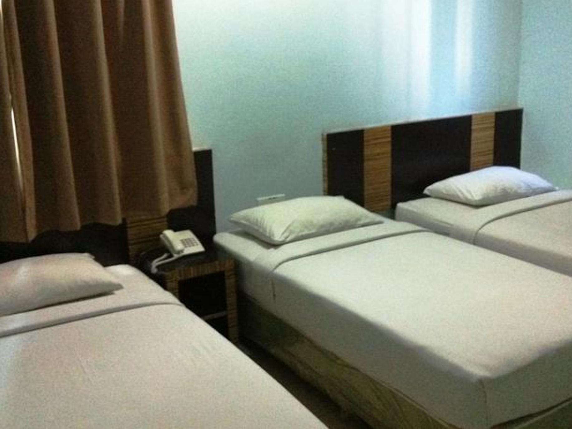 קוטה קינבלו Hotel Traveller מראה חיצוני תמונה