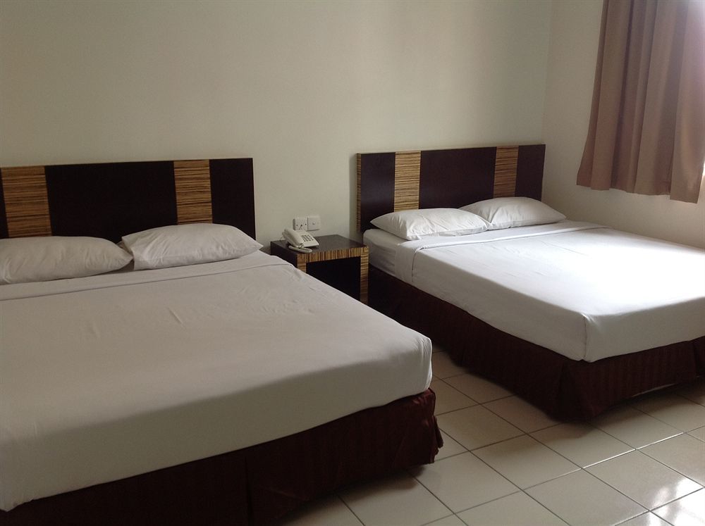 קוטה קינבלו Hotel Traveller מראה חיצוני תמונה