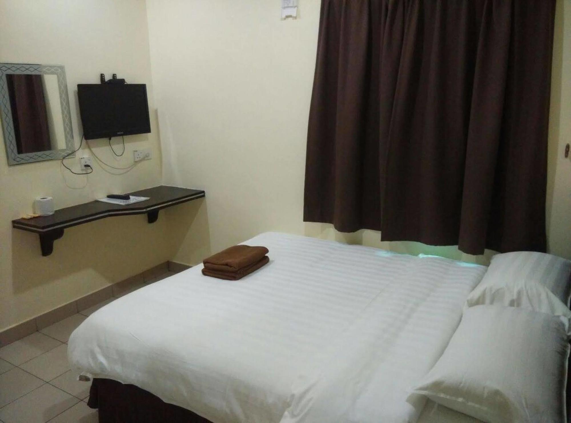 קוטה קינבלו Hotel Traveller מראה חיצוני תמונה